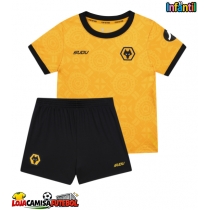 Camisa de Futebol Wolves Hee-chan Hwang #11 Equipamento Principal Infantil 2025-26 Manga Curta (+ Calças curtas)